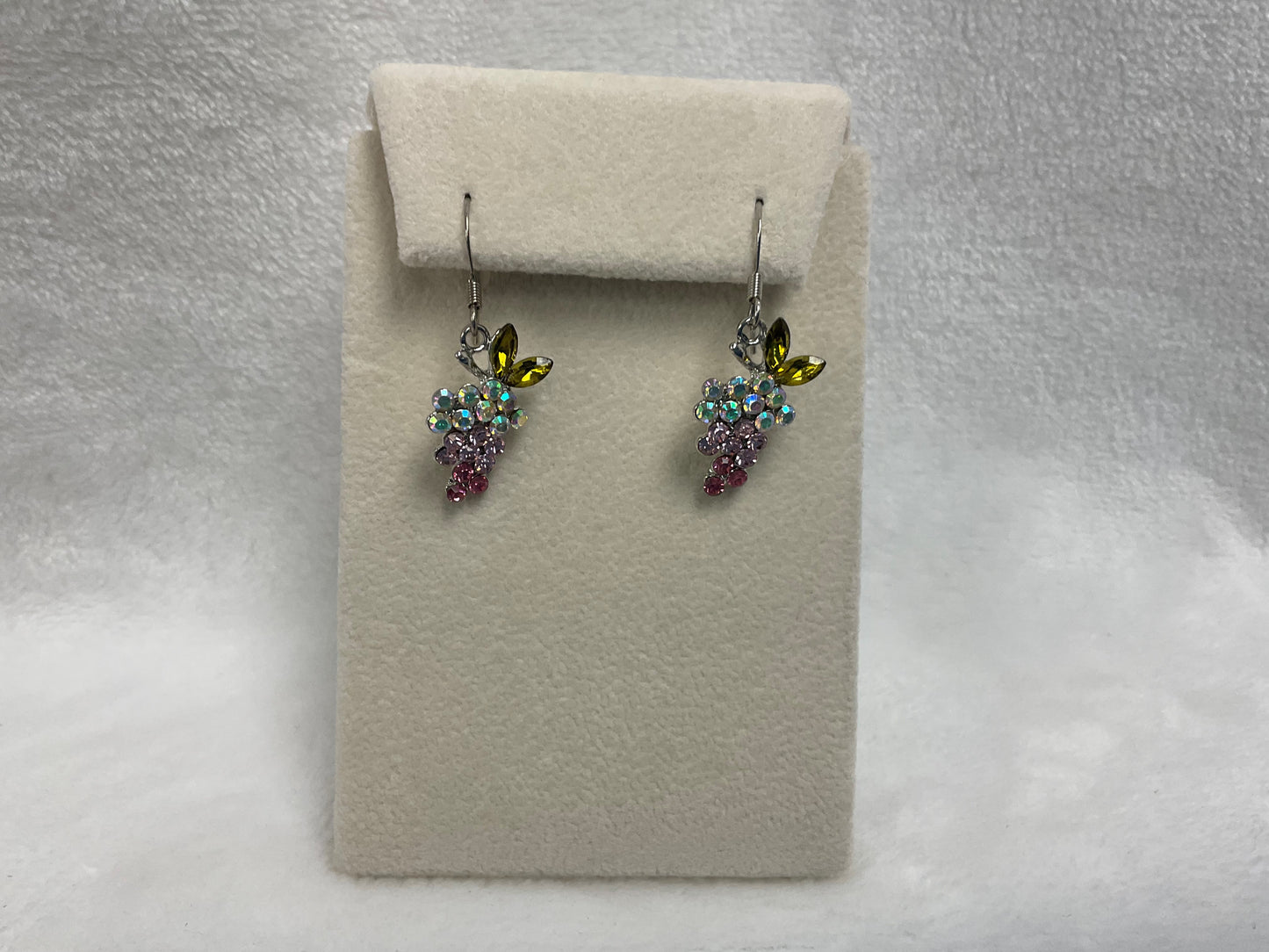PE3894-Tricolor Grape Cluster Dangle Earring