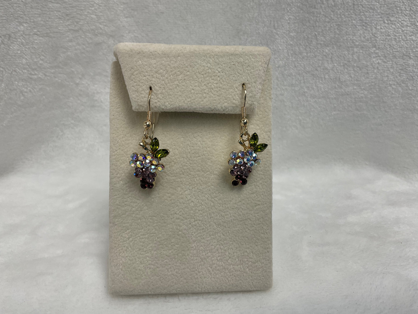 PE3894-Tricolor Grape Cluster Dangle Earring
