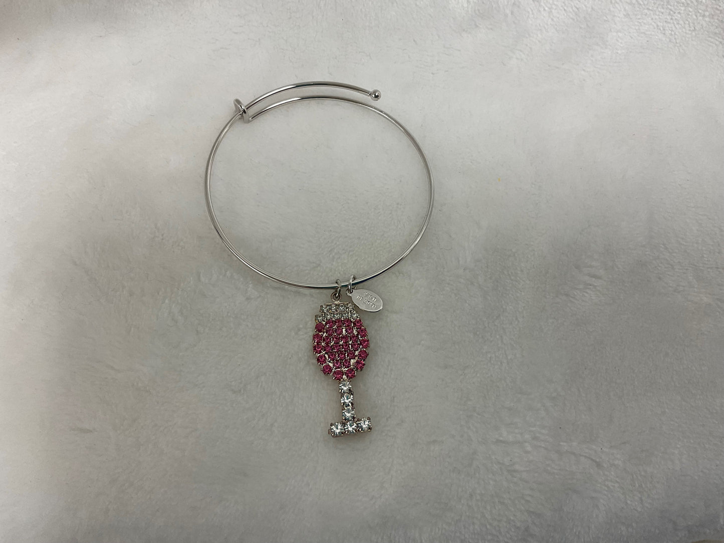 BR3436-Wire Bangle Wine Glass Charm