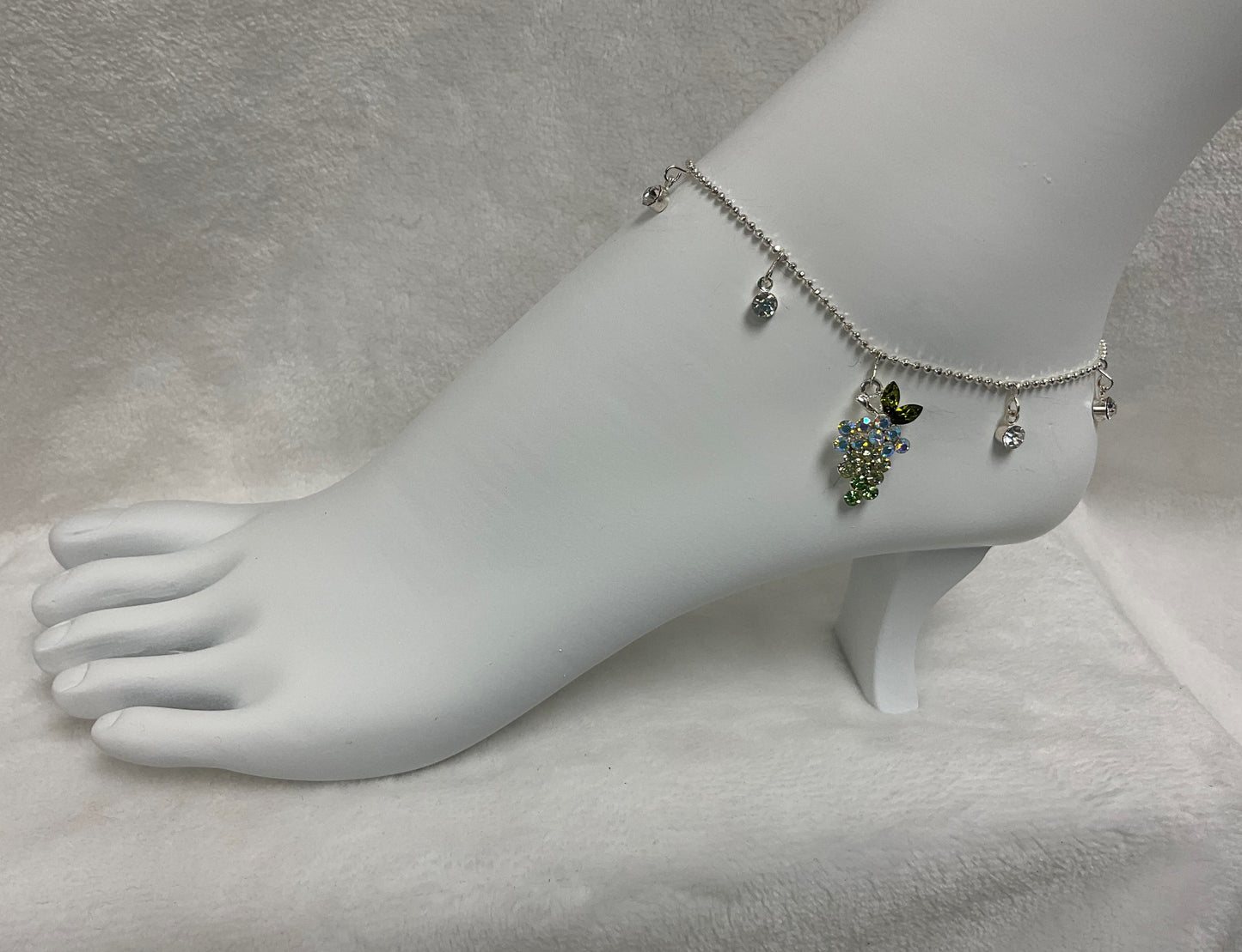 AN32-Grape Cluster Adjustable Anklet