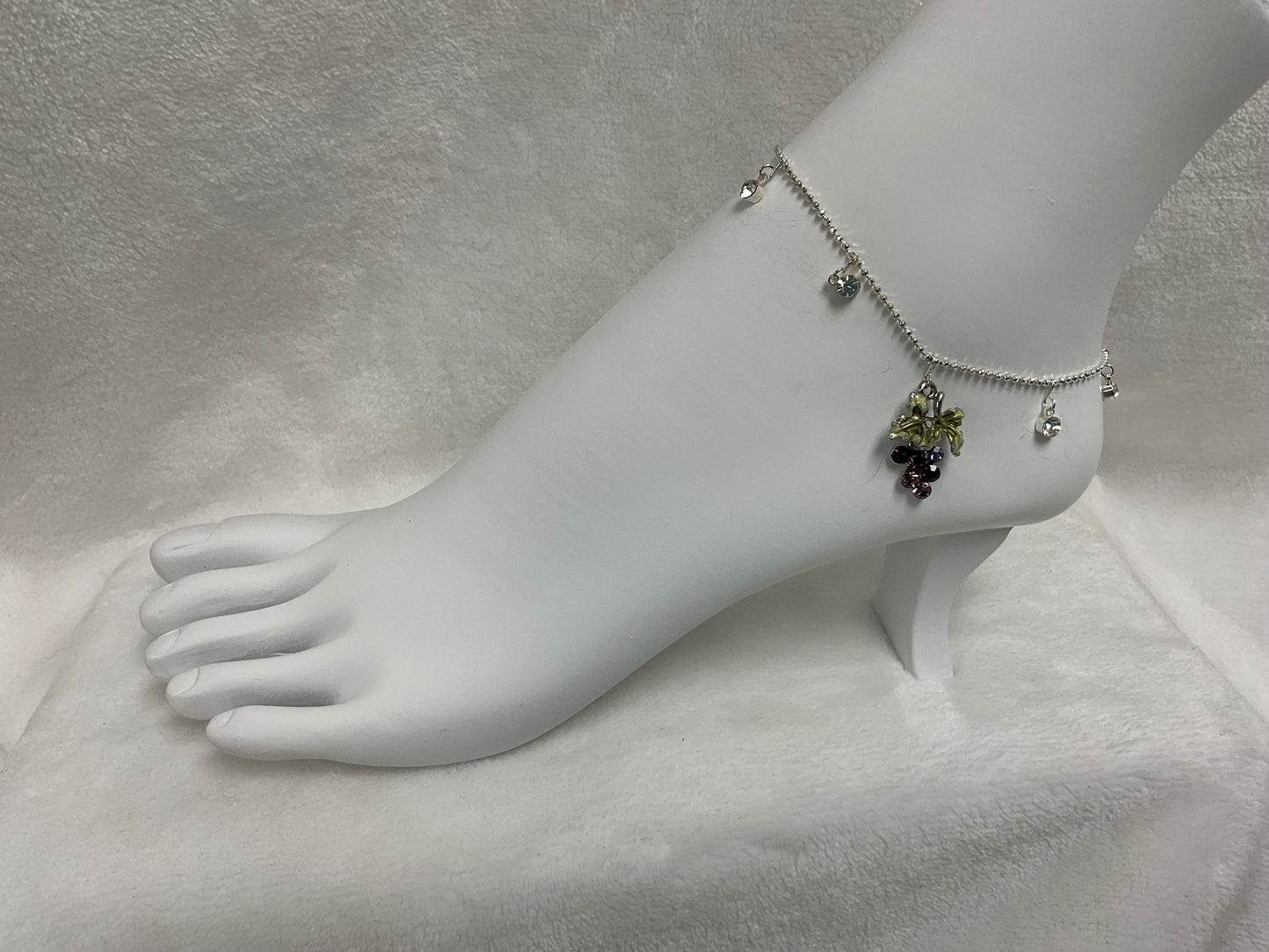 AN33-Grape Cluster Adjustable Anklet