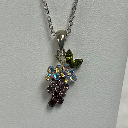 N2456 Small Grape Cluster Necklace