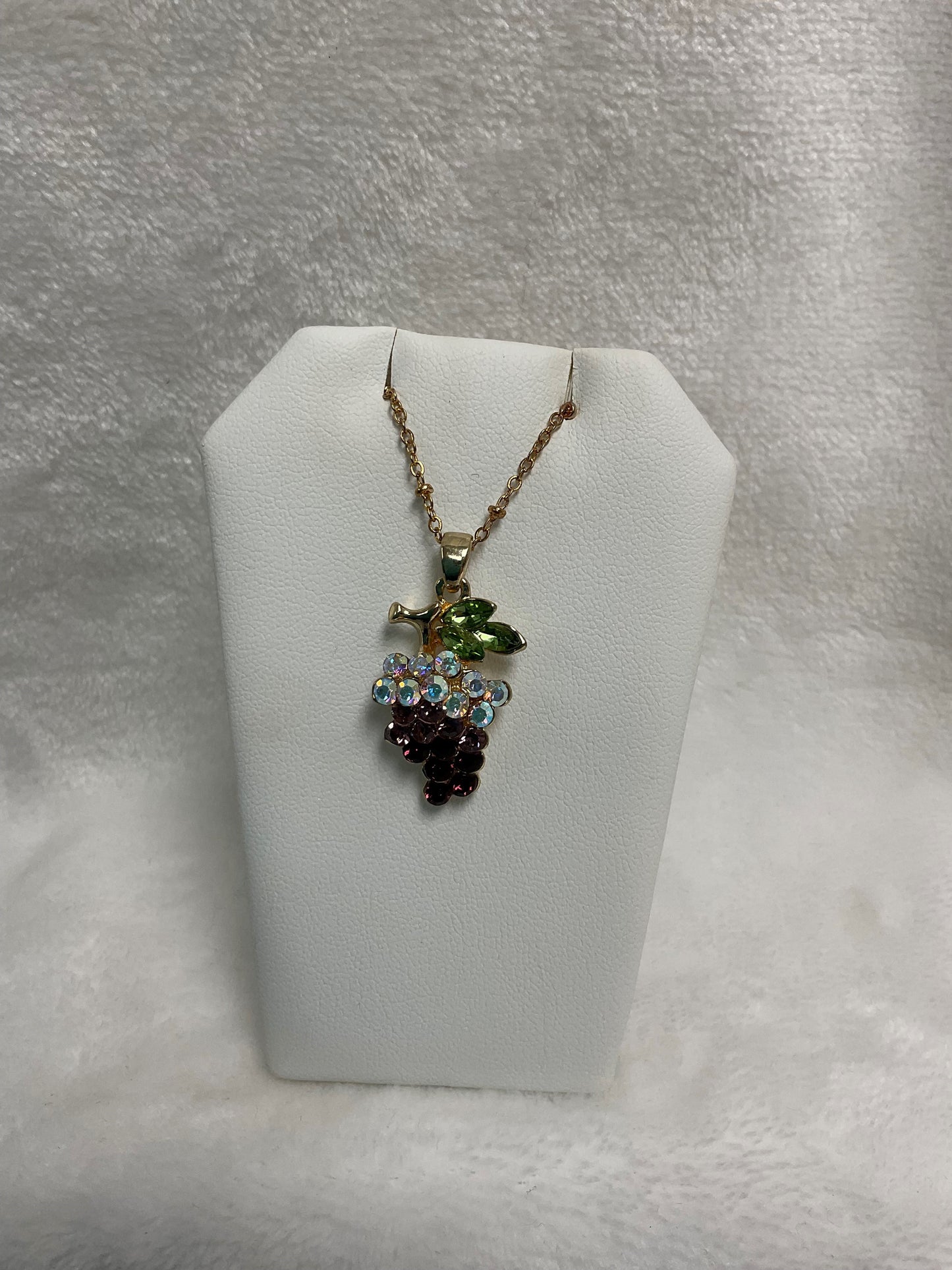 N3042-Grape Cluster Necklace