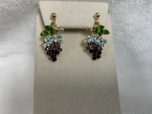 PE3241-Large Grape Dangle Earring