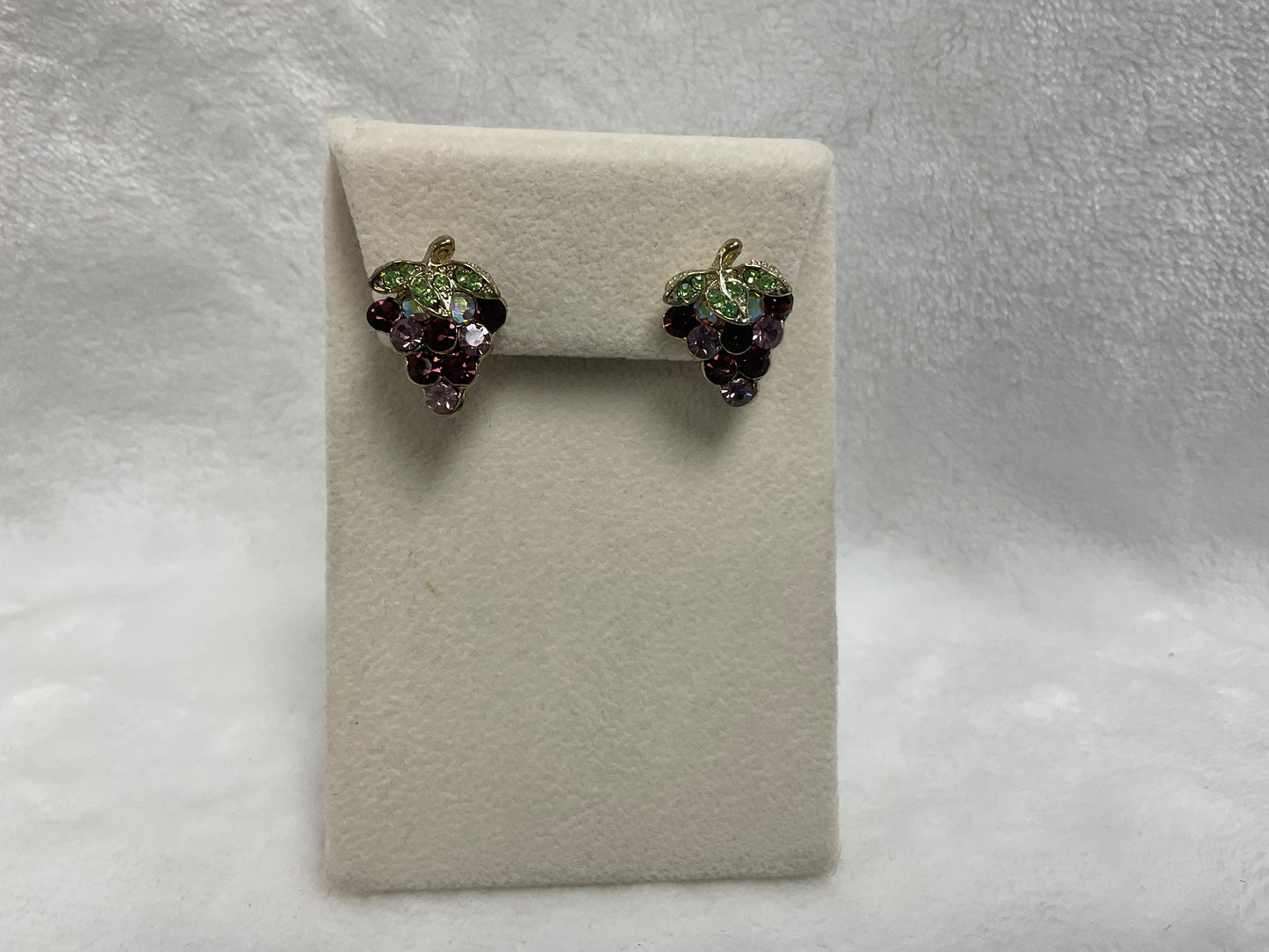 PE4173-Grape Cluster Post Earrings